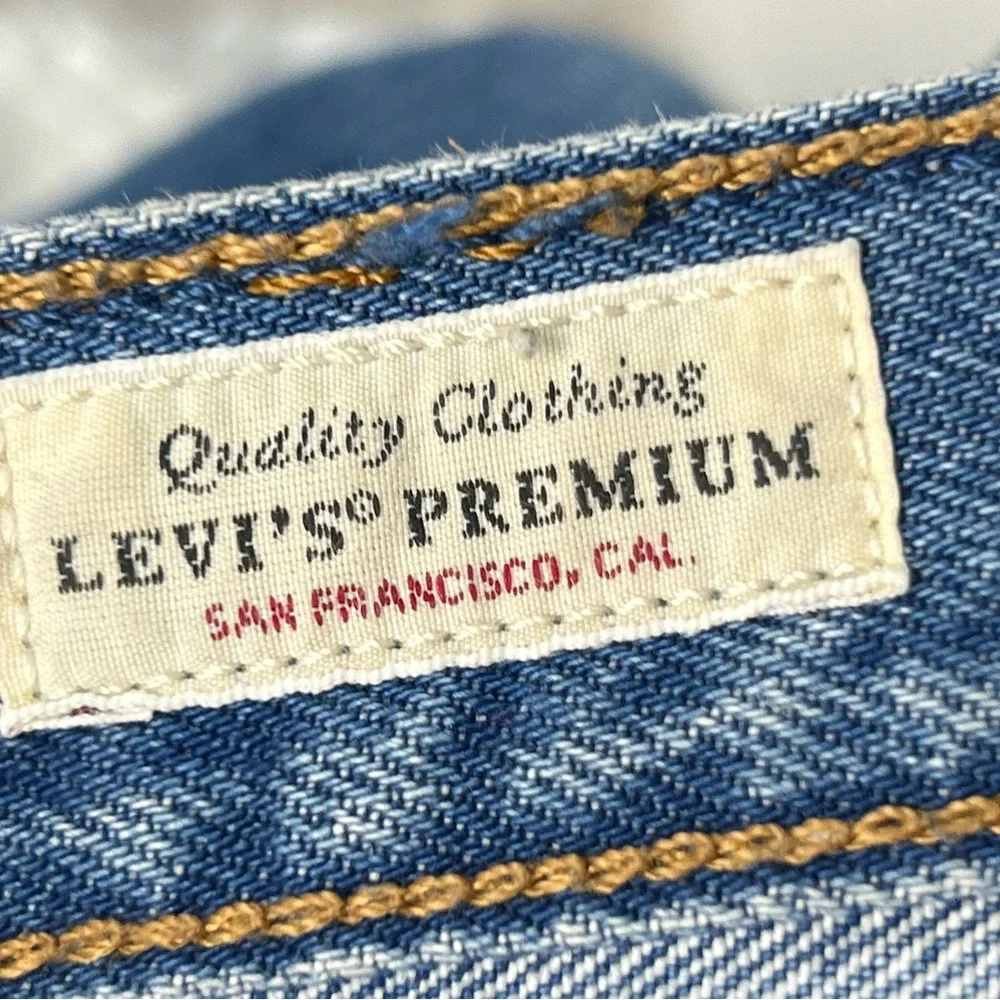 Levi's‎ 501 Distressed Button Fly Blue Jeans 30